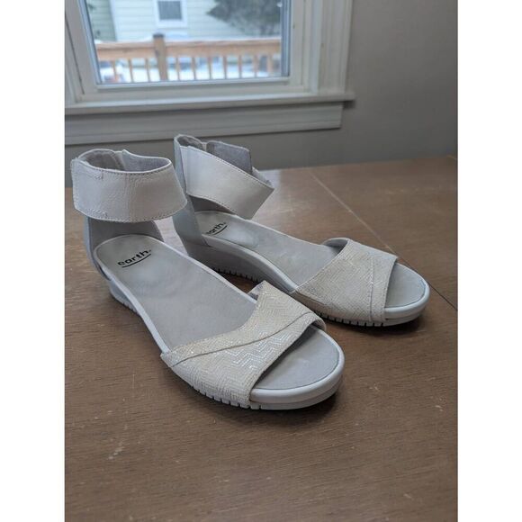 Earth Ficus Sagittarius Ankle Strap Sandal Off‎ White women's size 9.5 coastal - Picture 1 of 8